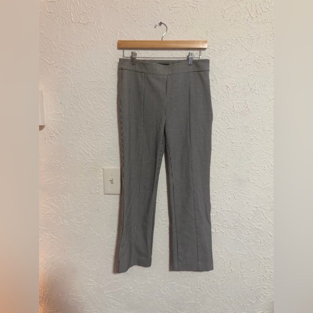 Ann Taylor Dress Pants – Women’s Size 4 – Black/White Pattern